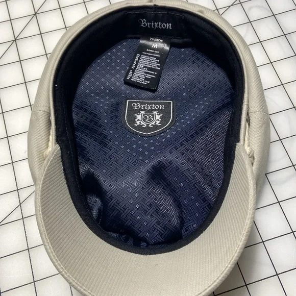 REVOLVE Brixton Fiddler Cap in Dove Size M - Picture 5 of 6